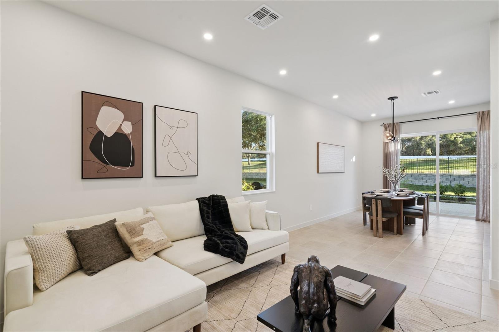BOULEVARD OAKS OF LADY LAKE - Residential