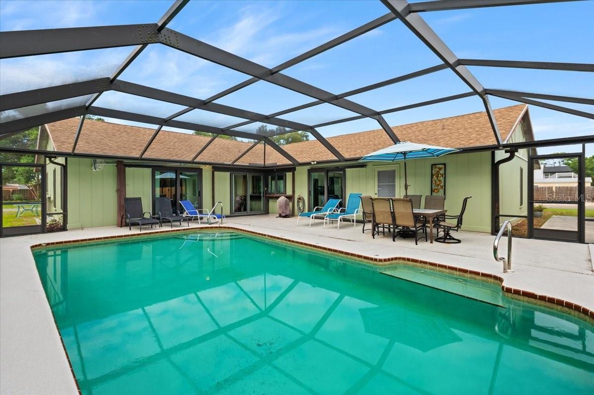 SOUTH VENICE - Residential