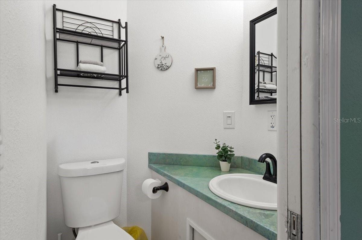 SOUTH VENICE - Residential