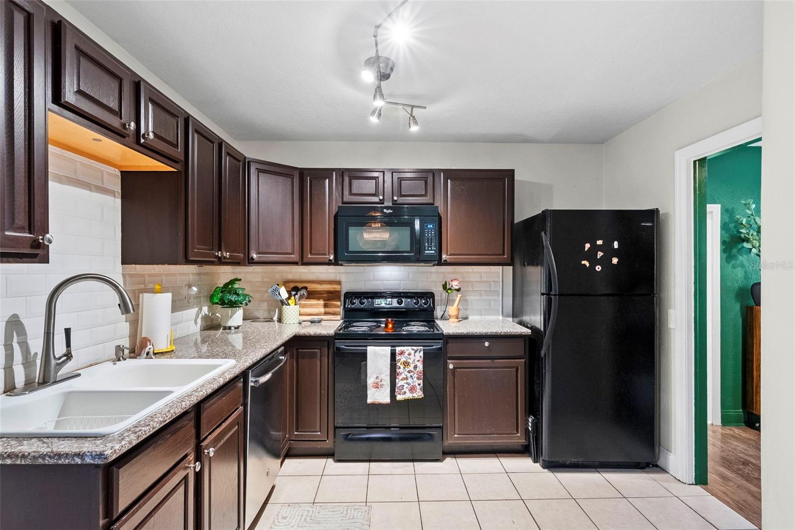 WINIFRED PARK - Residential