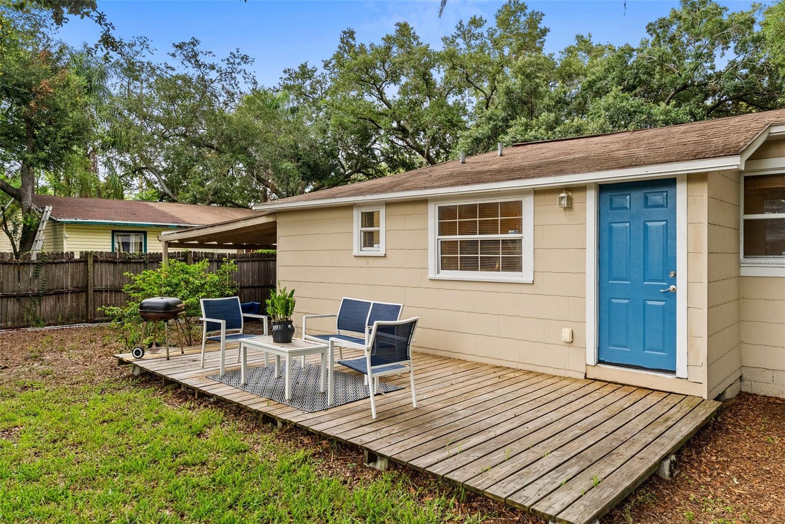 WINIFRED PARK - Residential