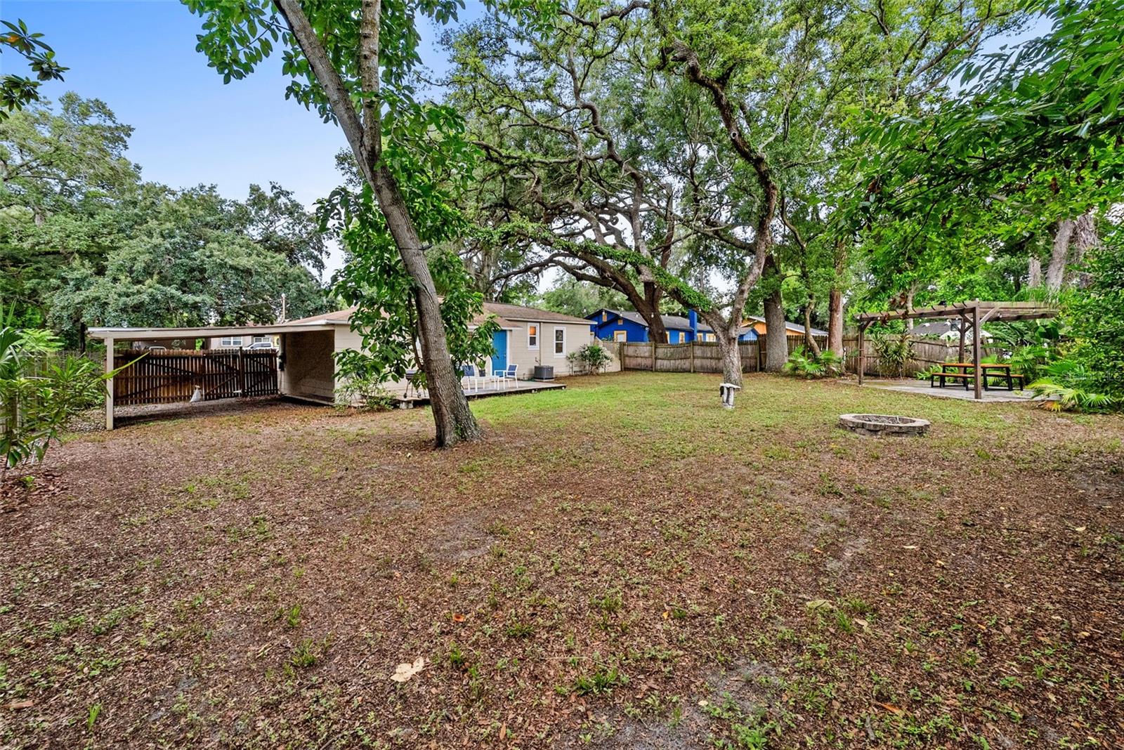 WINIFRED PARK - Residential