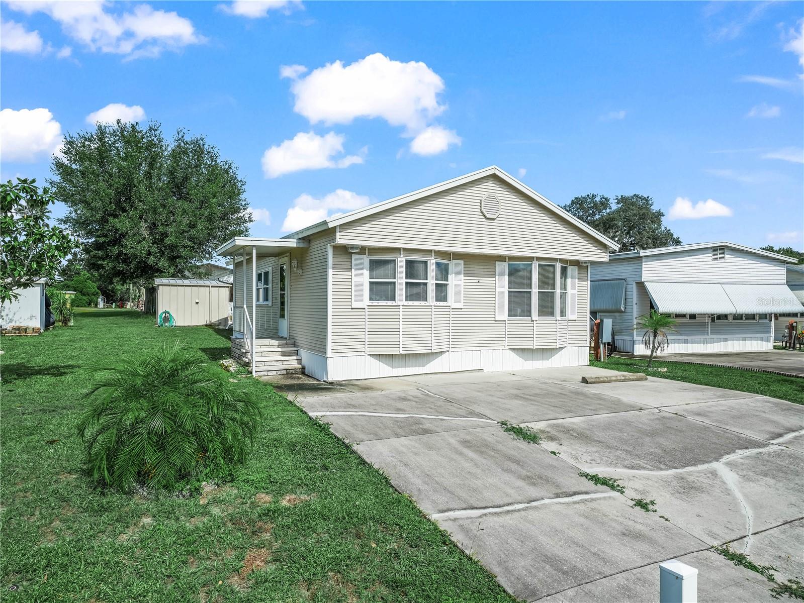 SADDLEBAG LAKE - Residential