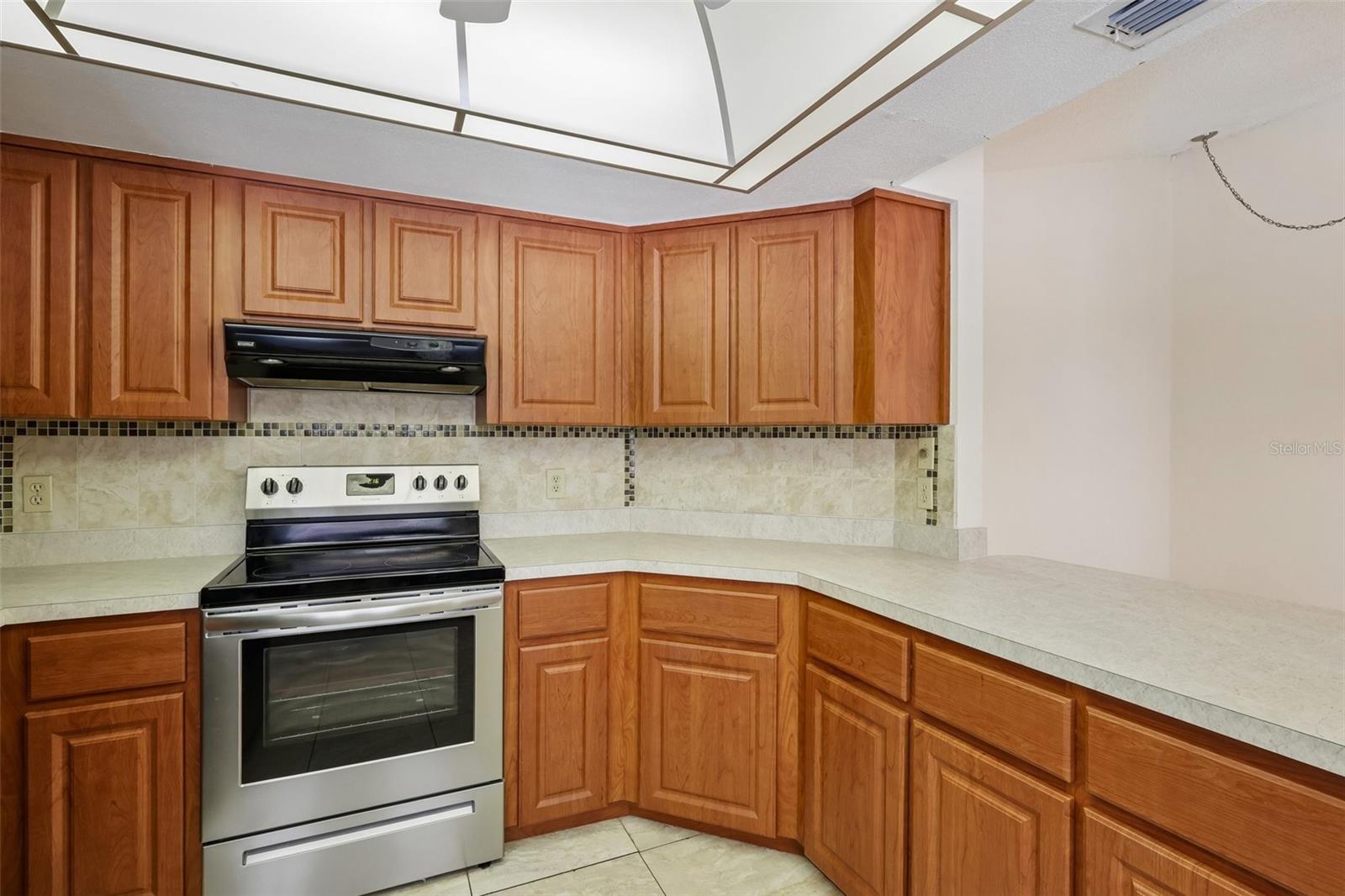 FAIRWAY OAKS - Residential