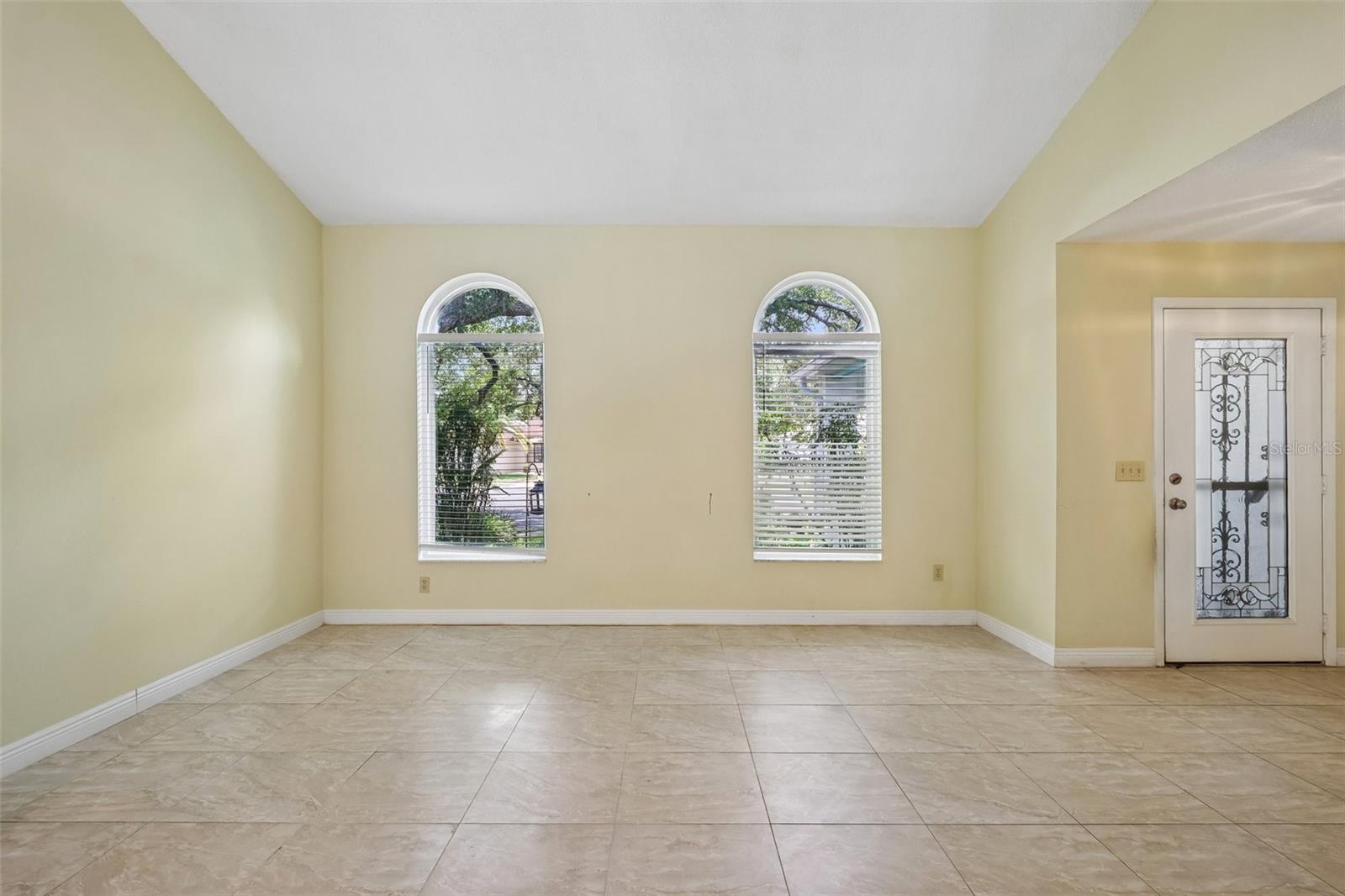 FAIRWAY OAKS - Residential