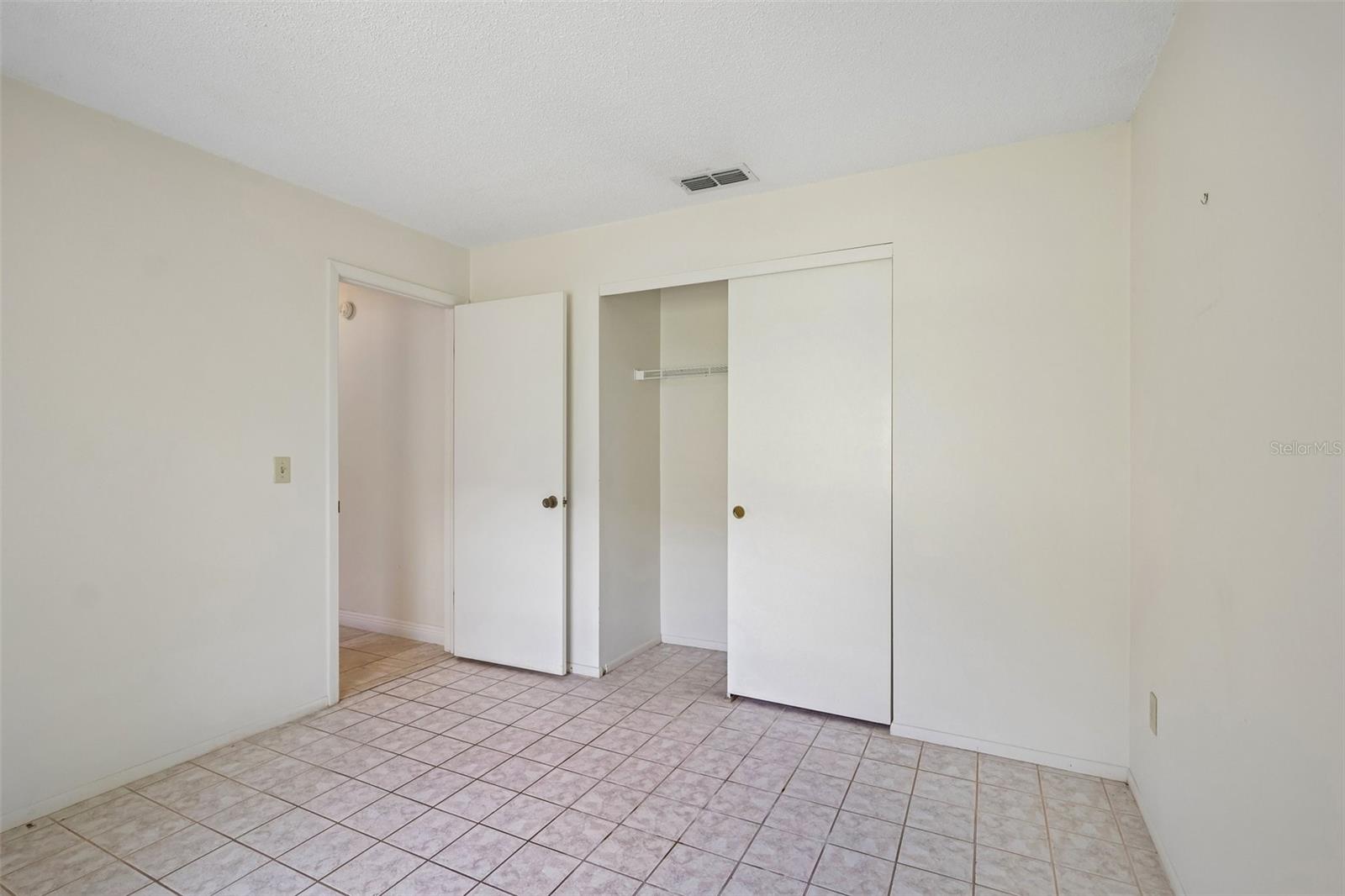 FAIRWAY OAKS - Residential