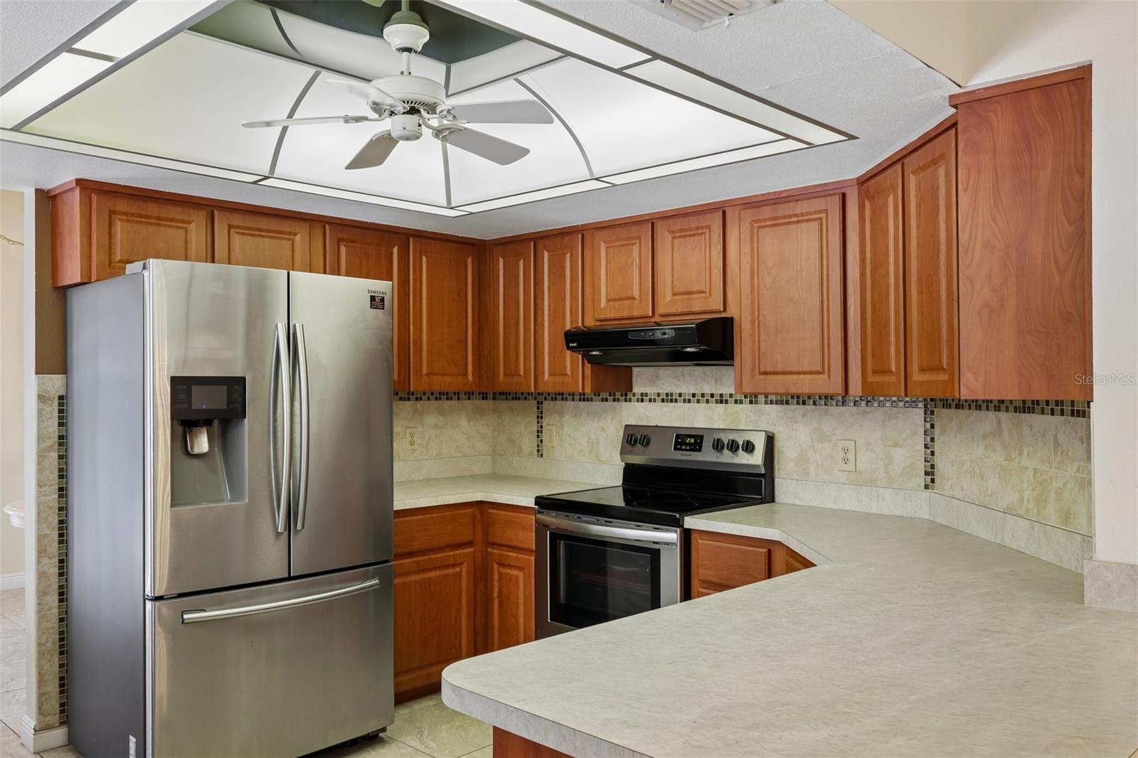 FAIRWAY OAKS - Residential