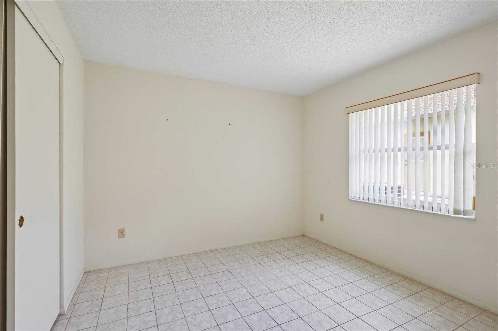 FAIRWAY OAKS - Residential
