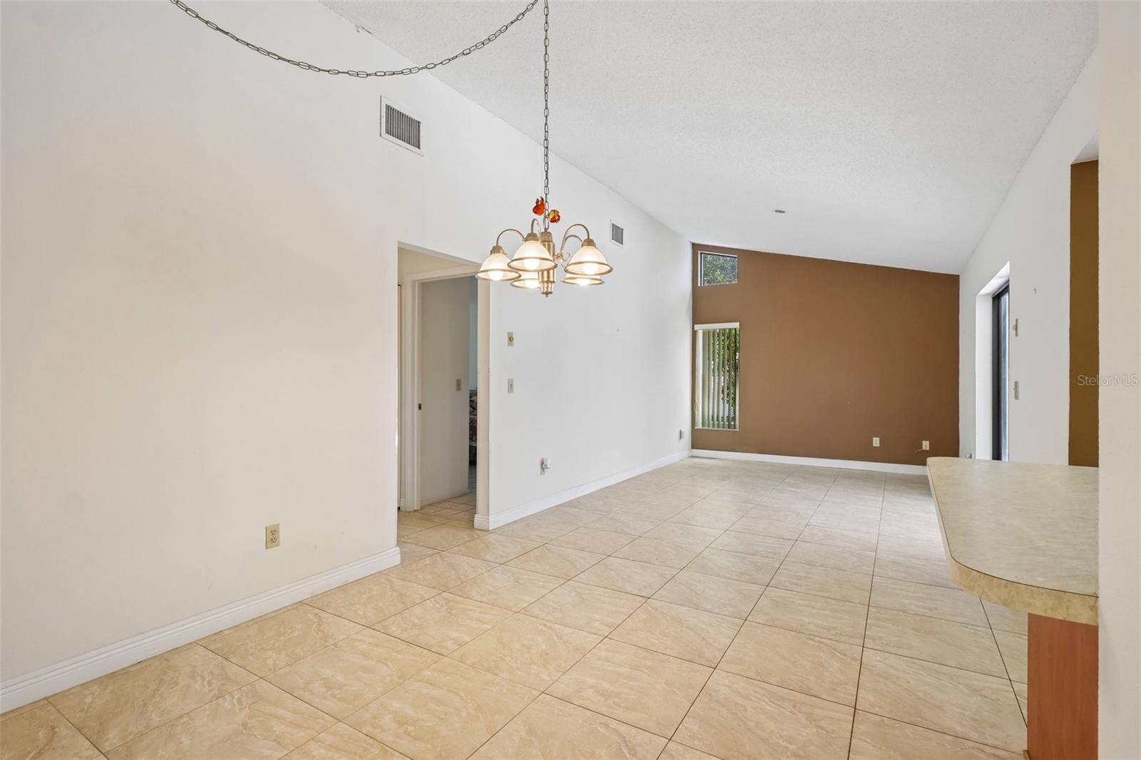 FAIRWAY OAKS - Residential