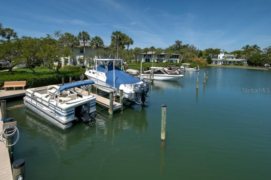 WHITNEY BEACH - Residential