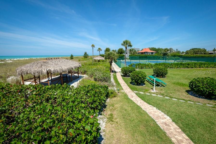 WHITNEY BEACH - Residential