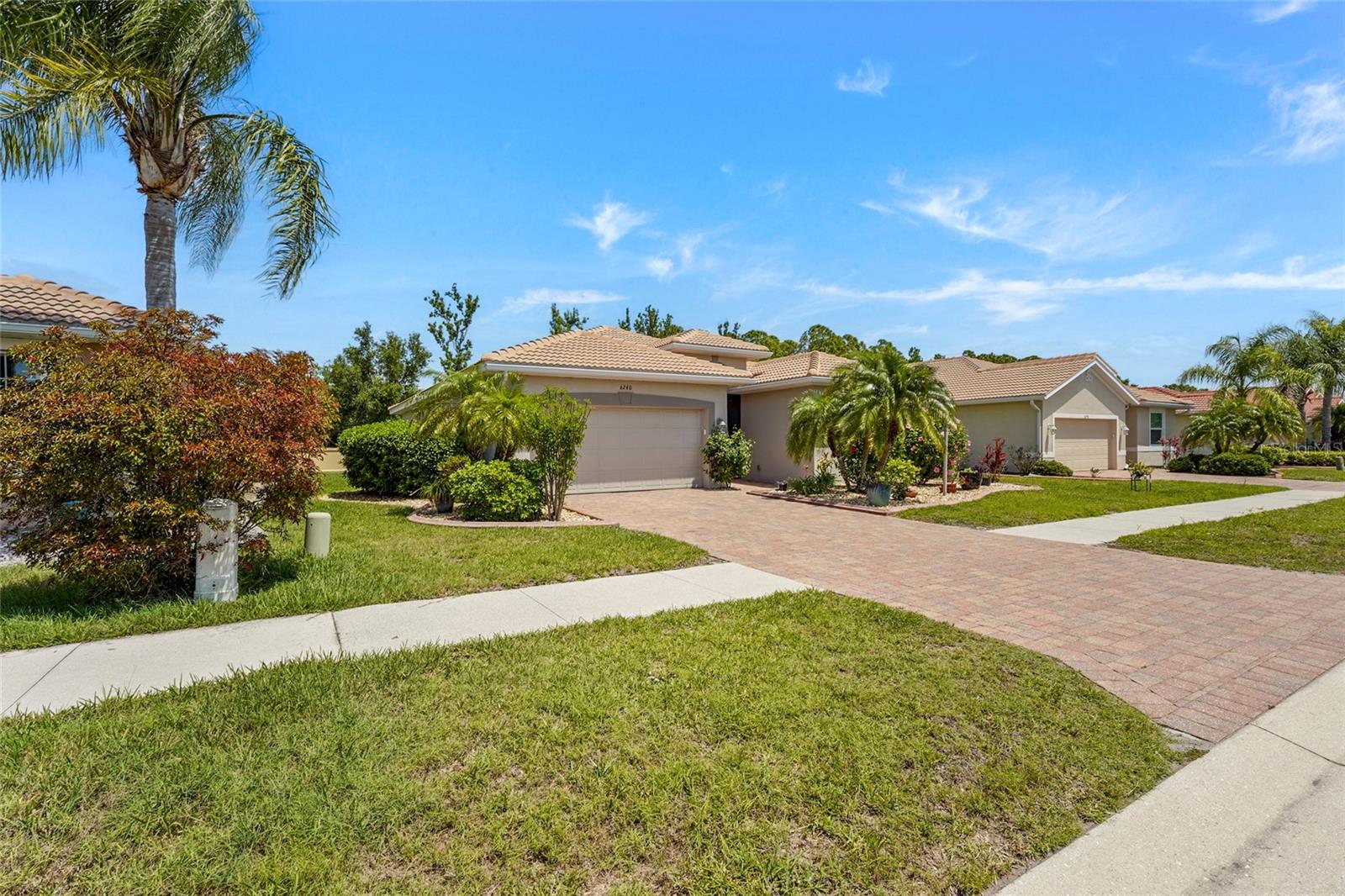 TALON BAY - Residential