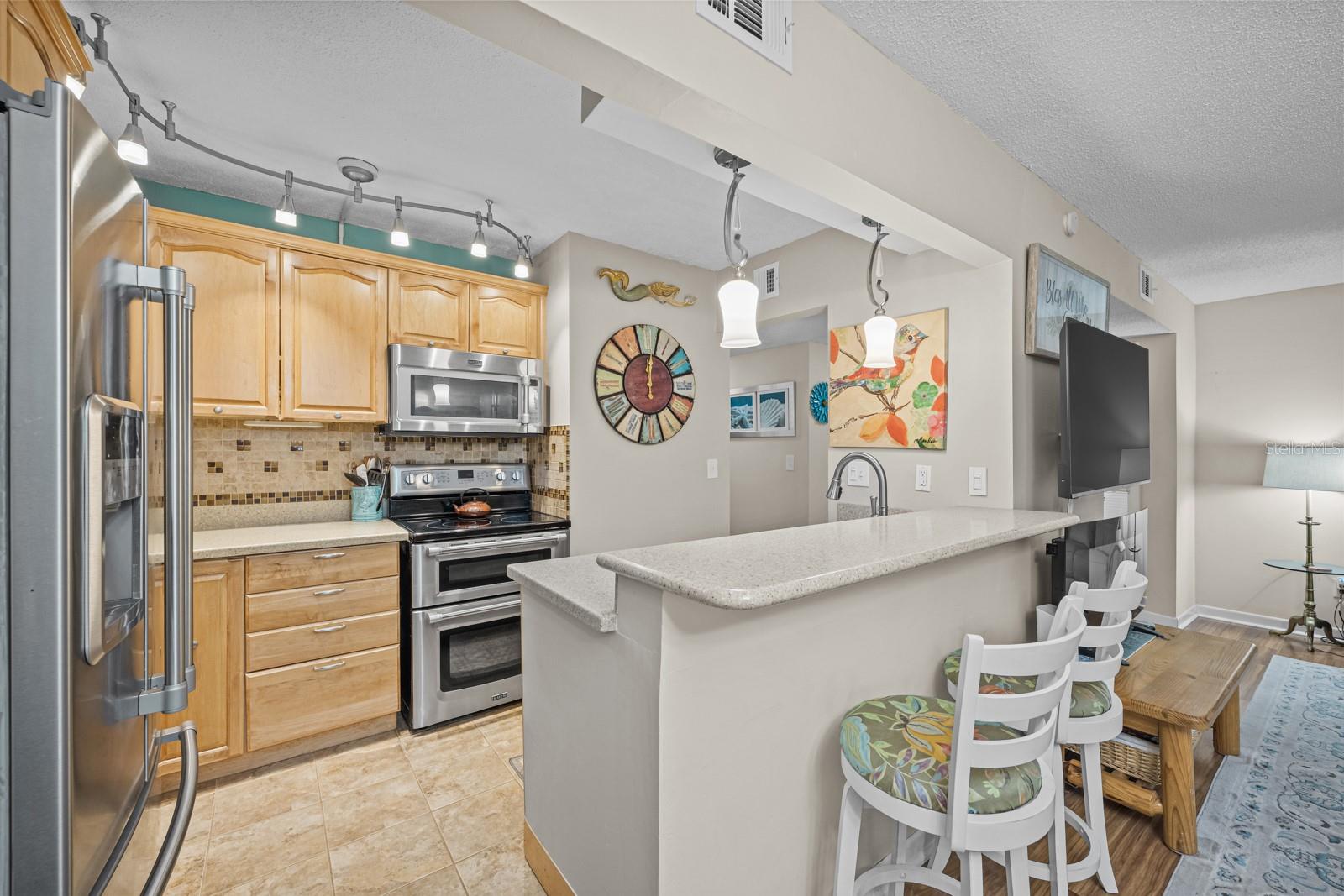 CONQUISTADOR CONDO - Residential