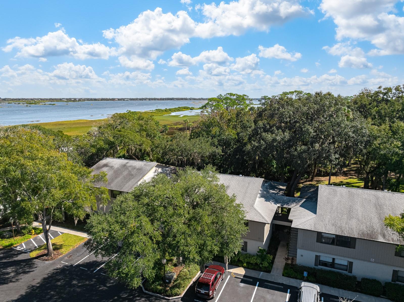 CONQUISTADOR CONDO - Residential