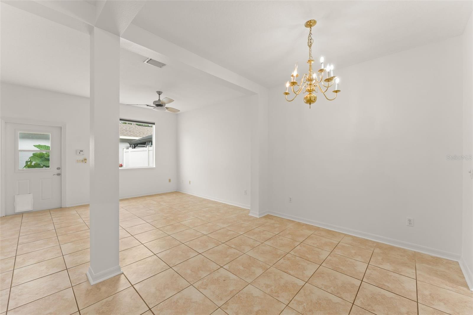 LAKES OF WINDERMERE - LAKE REAMS TOWNHOMES - Residential