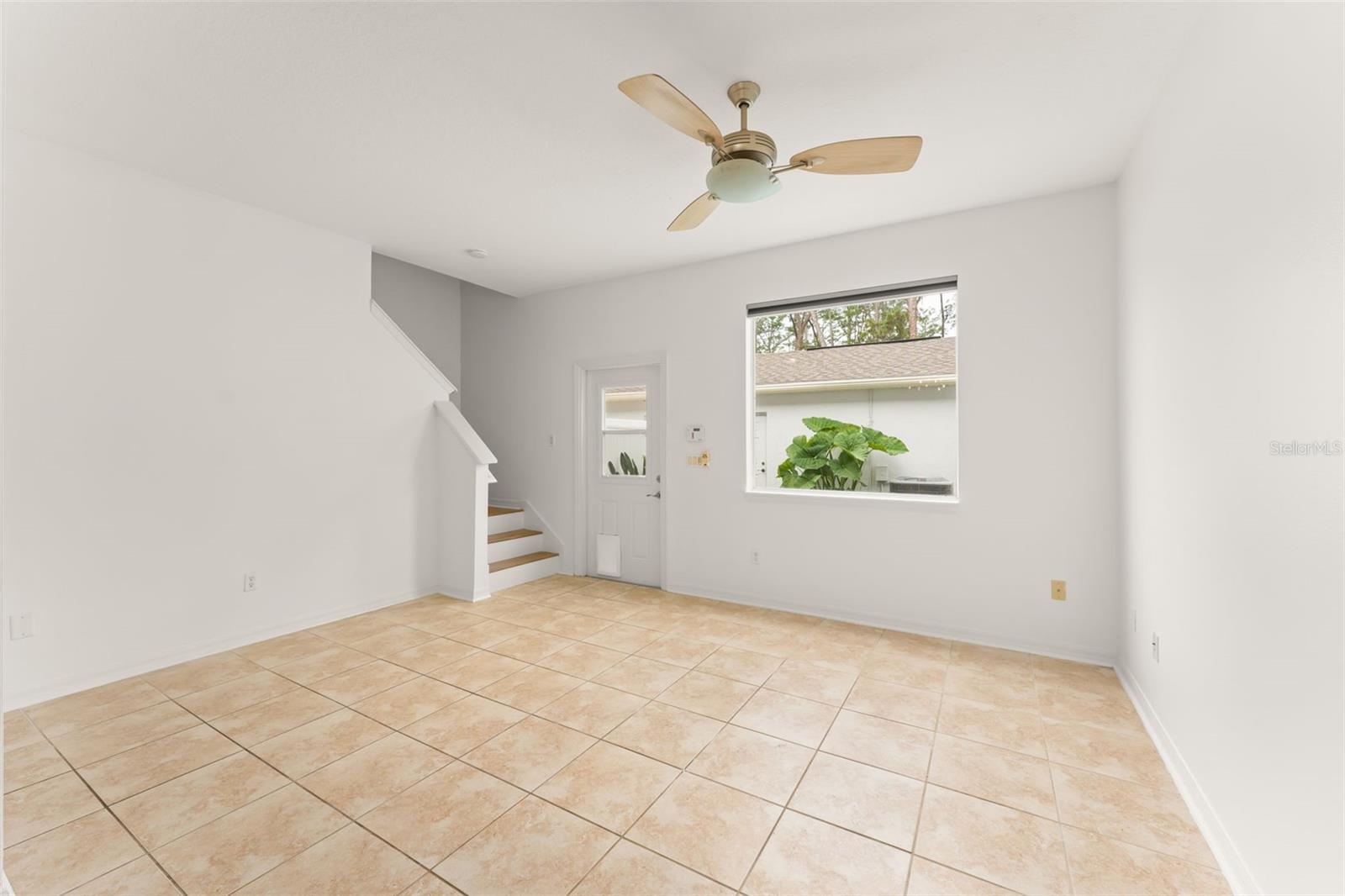 LAKES OF WINDERMERE - LAKE REAMS TOWNHOMES - Residential