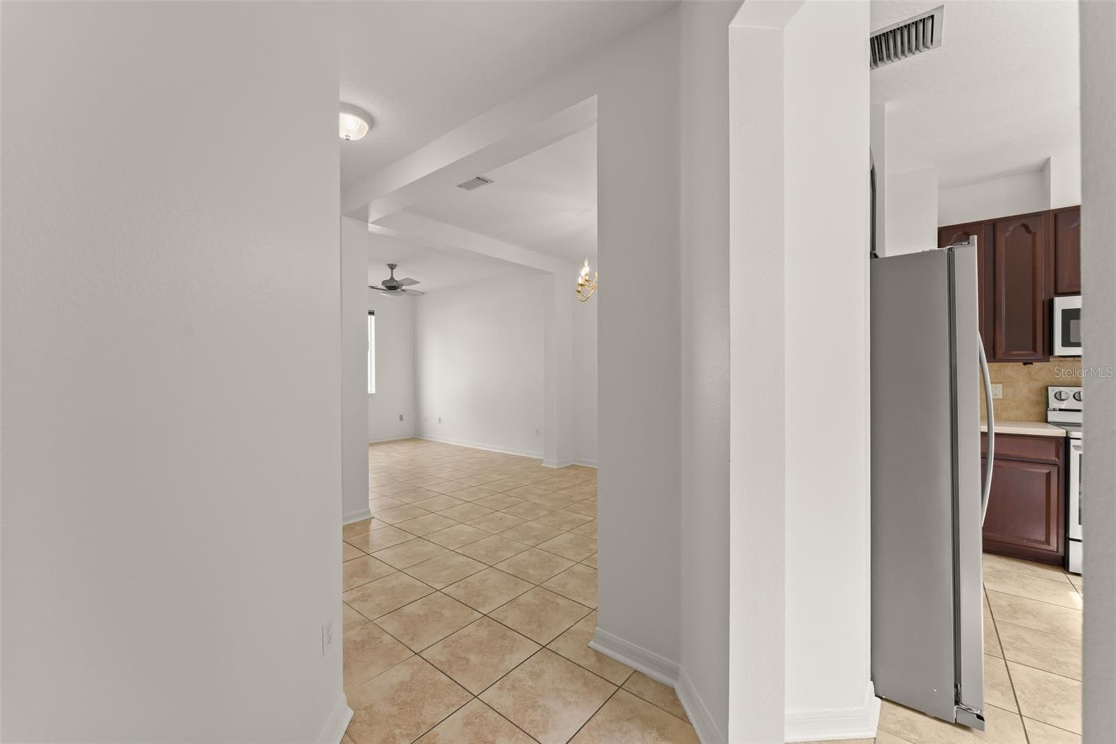 LAKES OF WINDERMERE - LAKE REAMS TOWNHOMES - Residential
