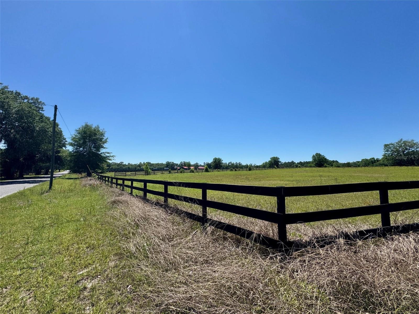 GROVE HOLLOW FARMS - Land