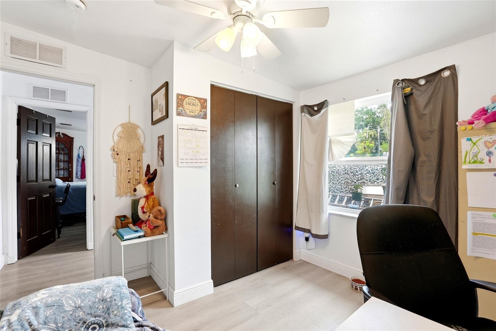 GLENSIDE SUB - Residential Income