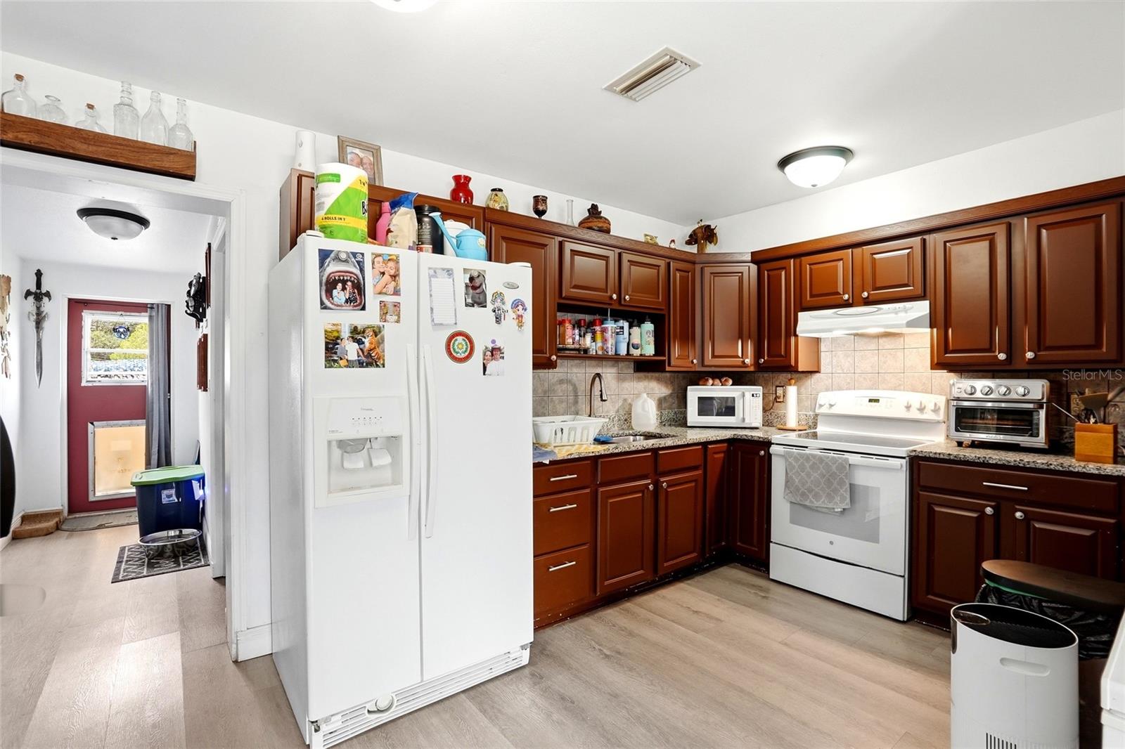 GLENSIDE SUB - Residential Income