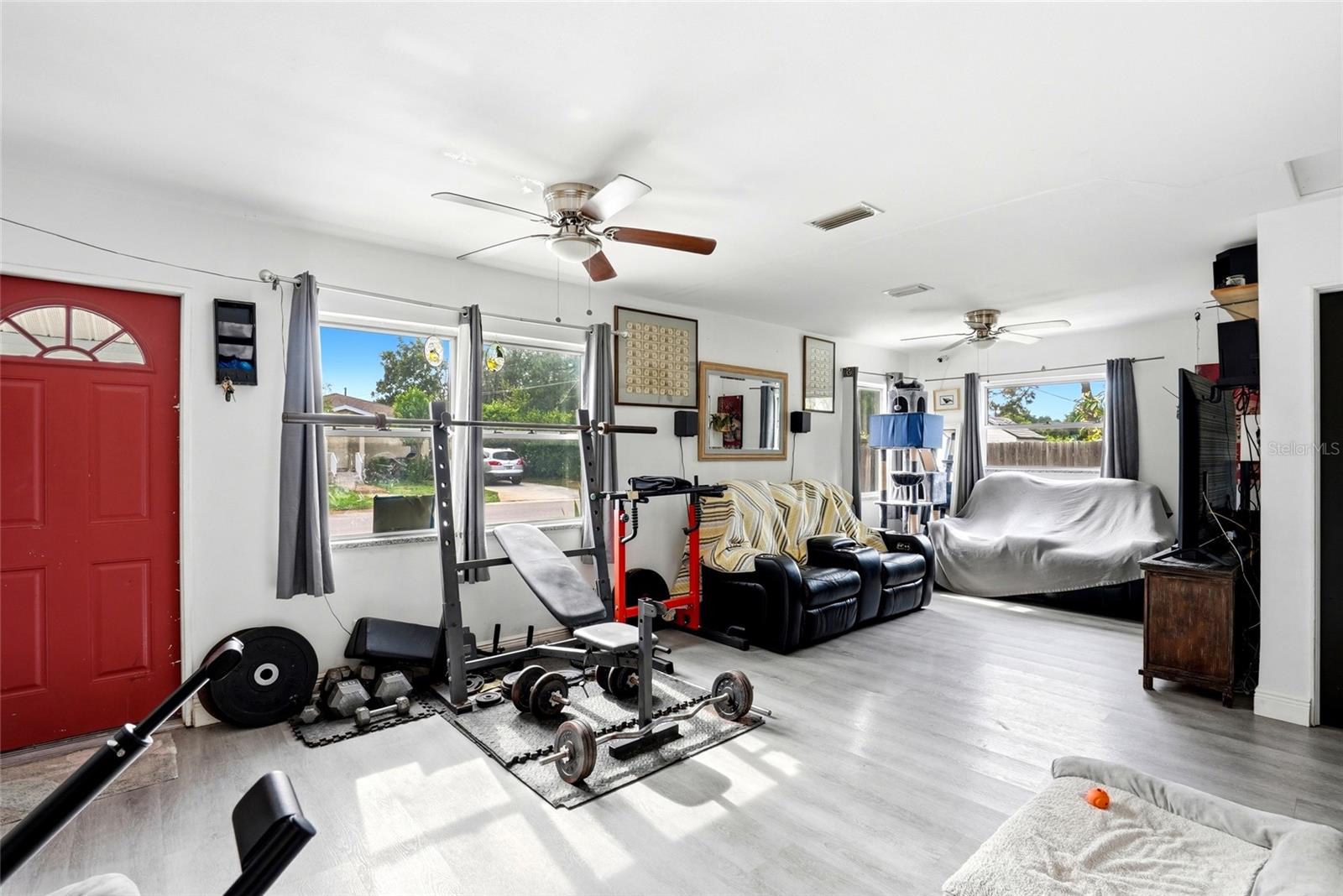 GLENSIDE SUB - Residential Income