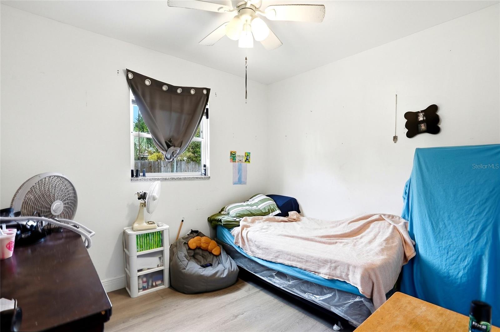 GLENSIDE SUB - Residential Income