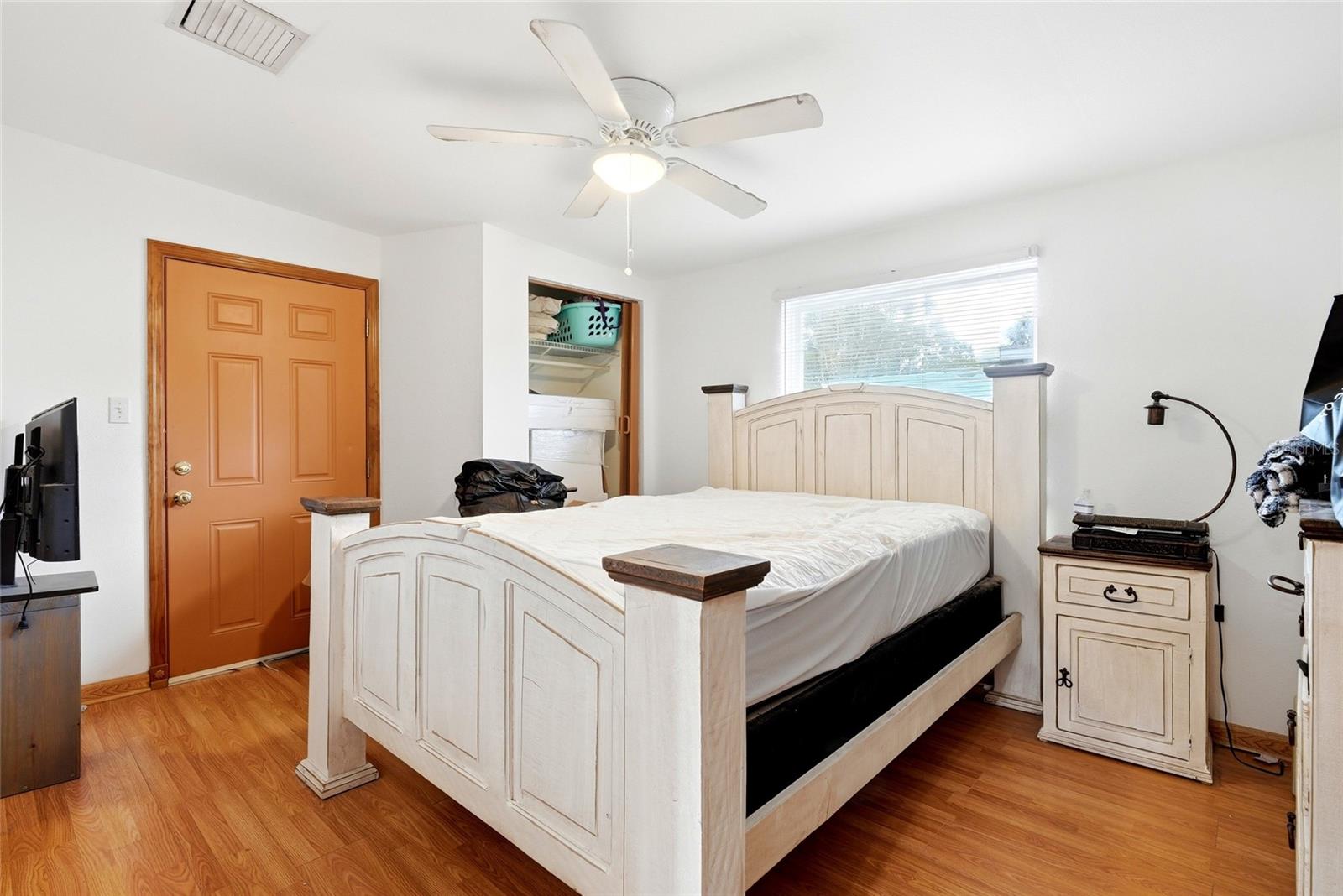 GLENSIDE SUB - Residential Income