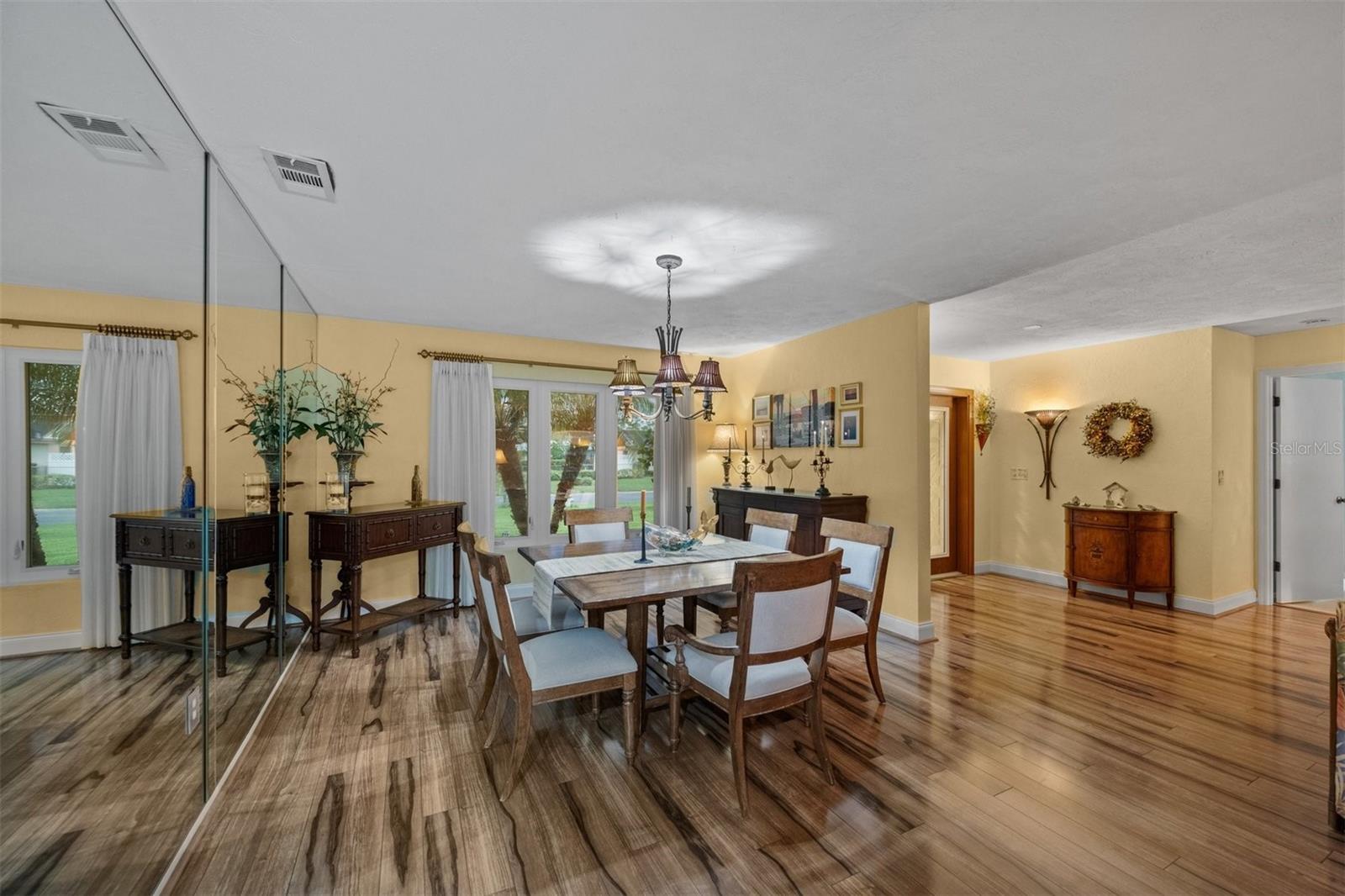 HERITAGE LAKE ESTATES - Residential