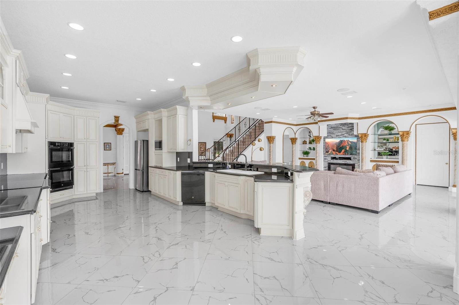 WEATHERSTONE ON LAKE OLIVIA - Residential