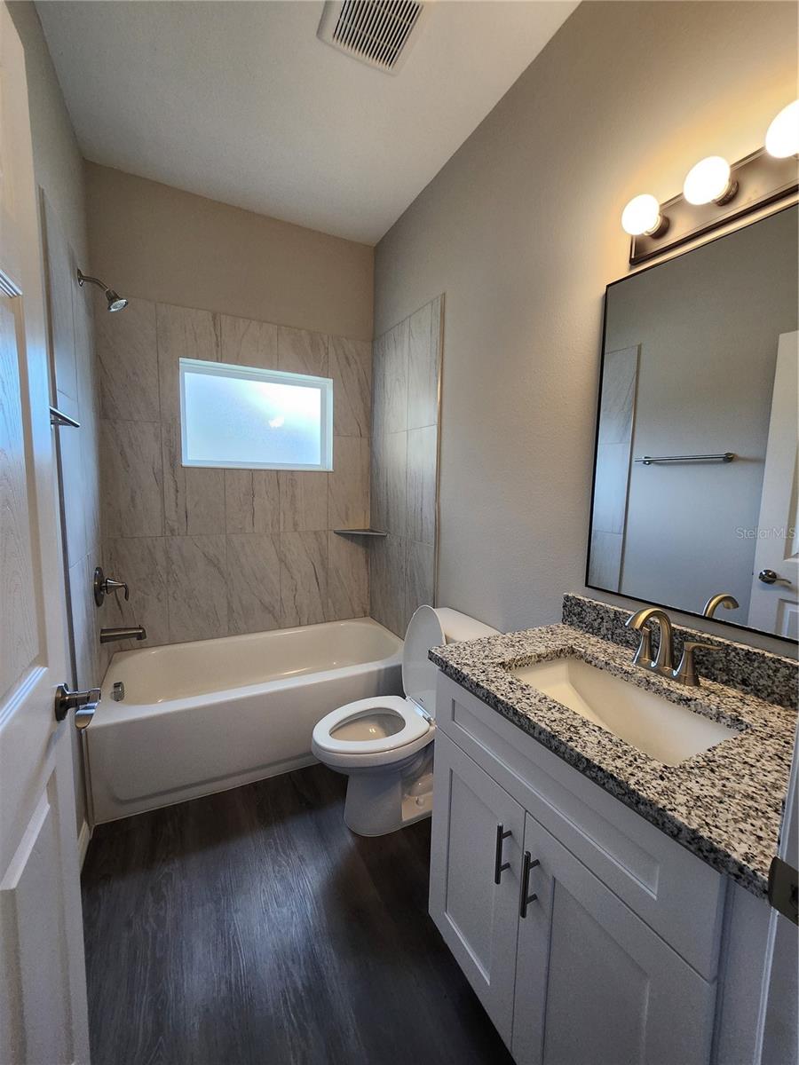 KNOLL PINE - Residential