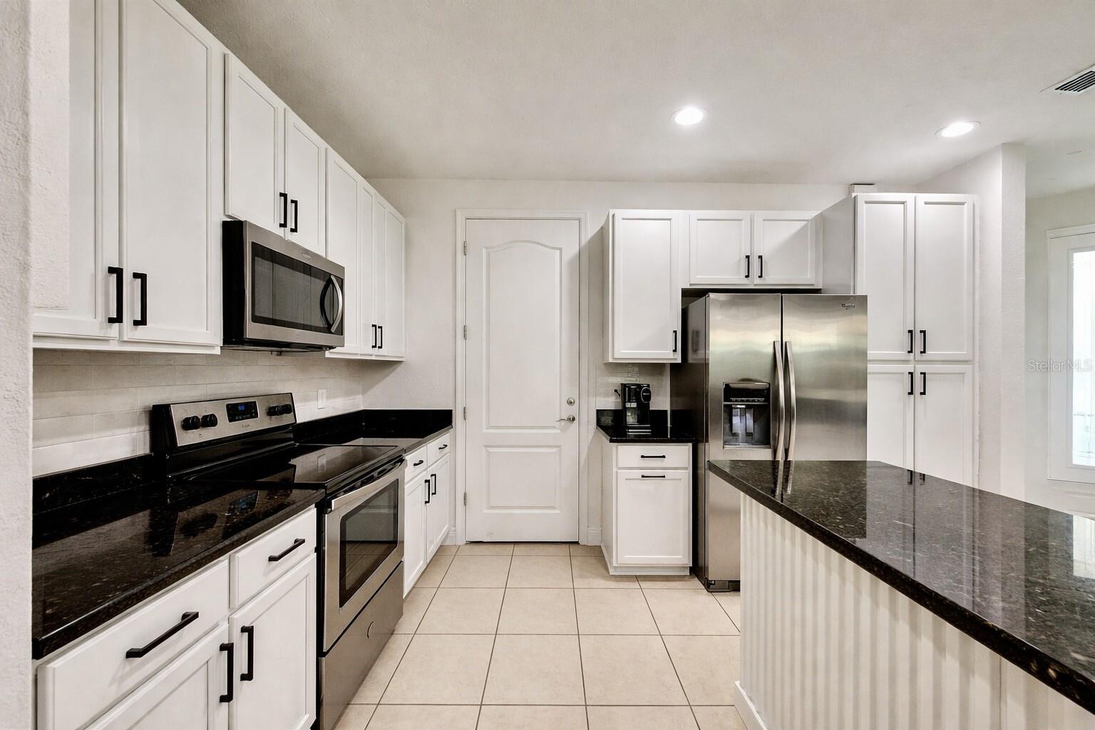 EAGLE CRK PH 1 VILLAGE D - Residential Lease