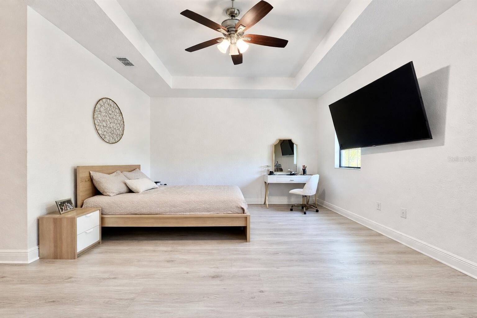 EAGLE CRK PH 1 VILLAGE D - Residential Lease