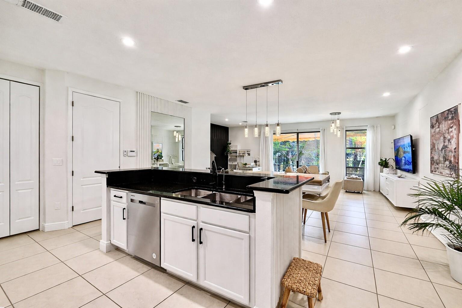 EAGLE CRK PH 1 VILLAGE D - Residential Lease