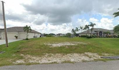 CAPE CORAL - Land