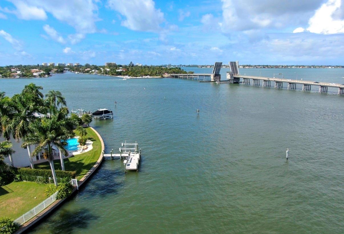 BAY ISLAND - Residential