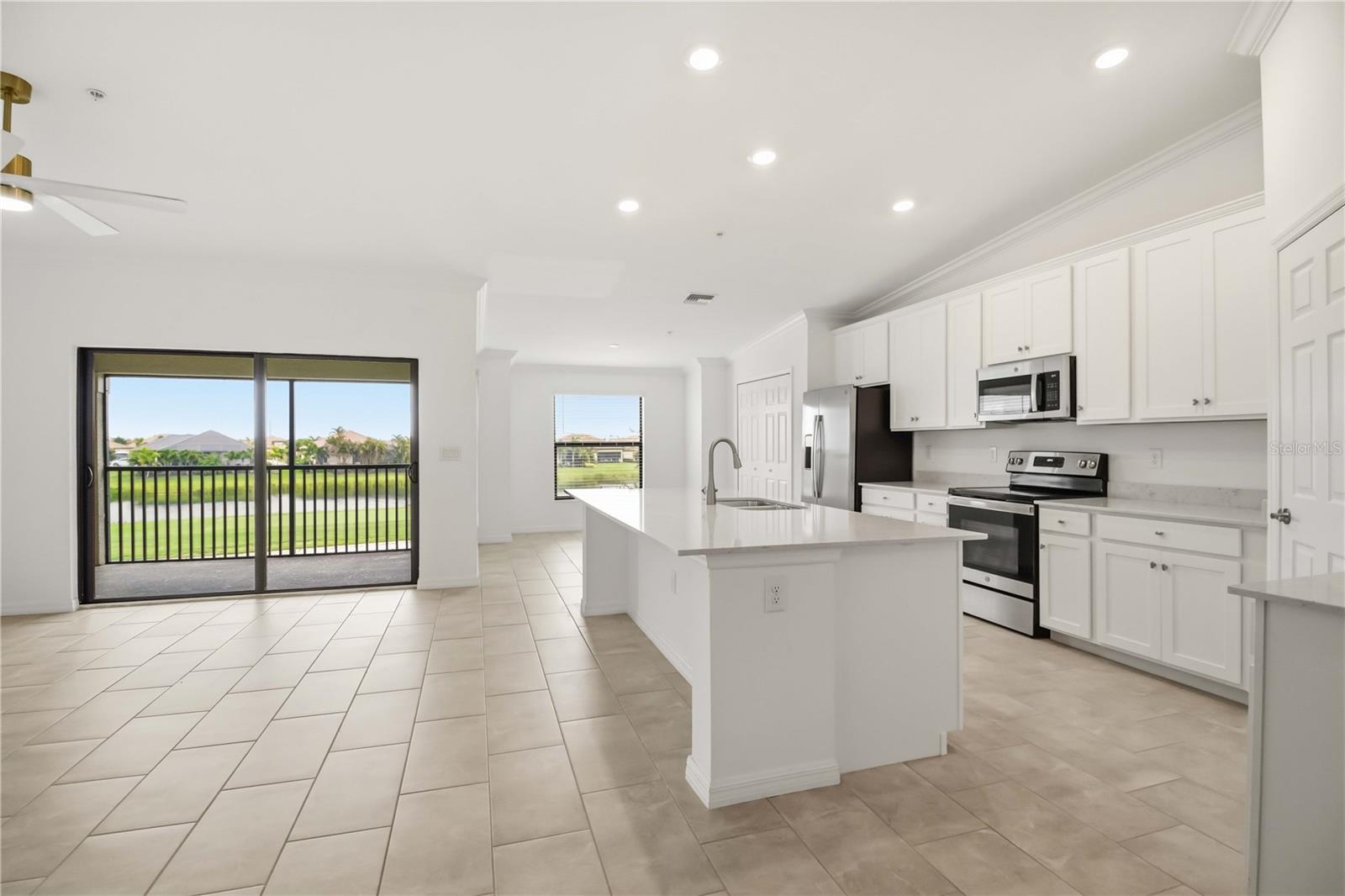 VERANDA VI AT LAKEWOOD NATIONAL PH III - Residential
