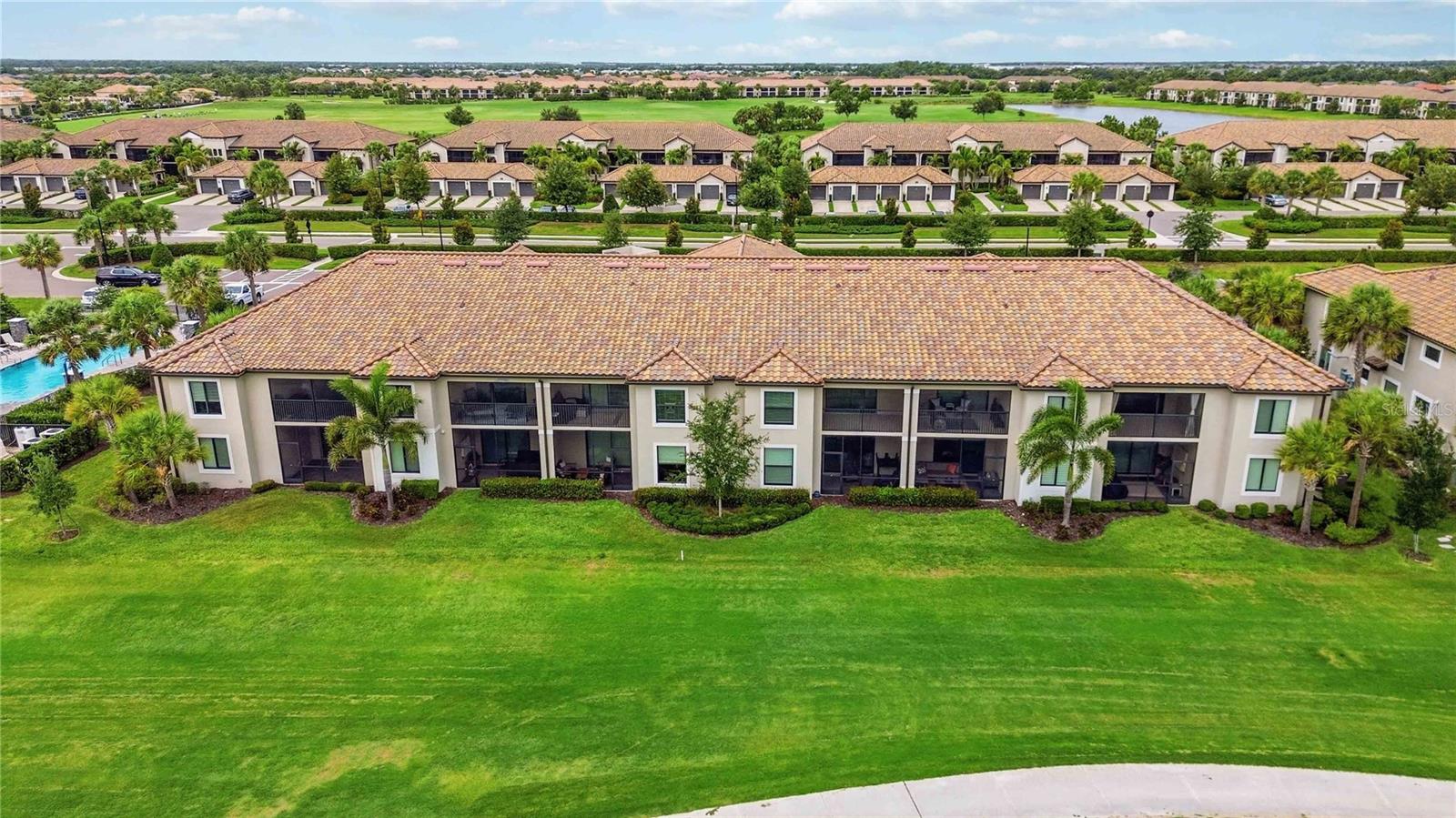 VERANDA VI AT LAKEWOOD NATIONAL PH III - Residential