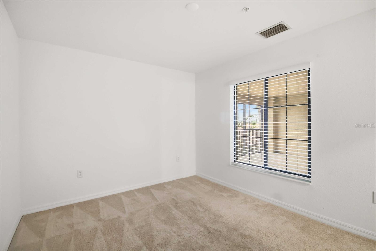 VERANDA VI AT LAKEWOOD NATIONAL PH III - Residential