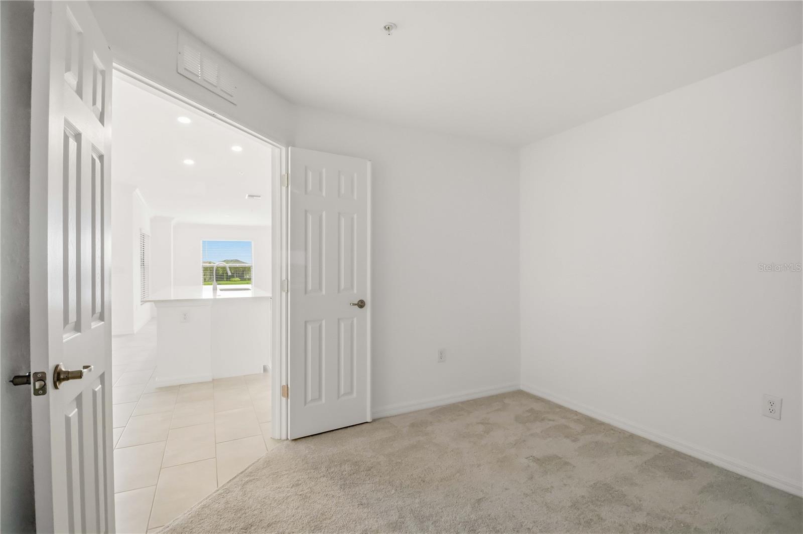 VERANDA VI AT LAKEWOOD NATIONAL PH III - Residential