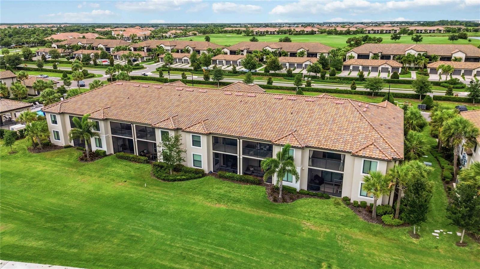 VERANDA VI AT LAKEWOOD NATIONAL PH III - Residential