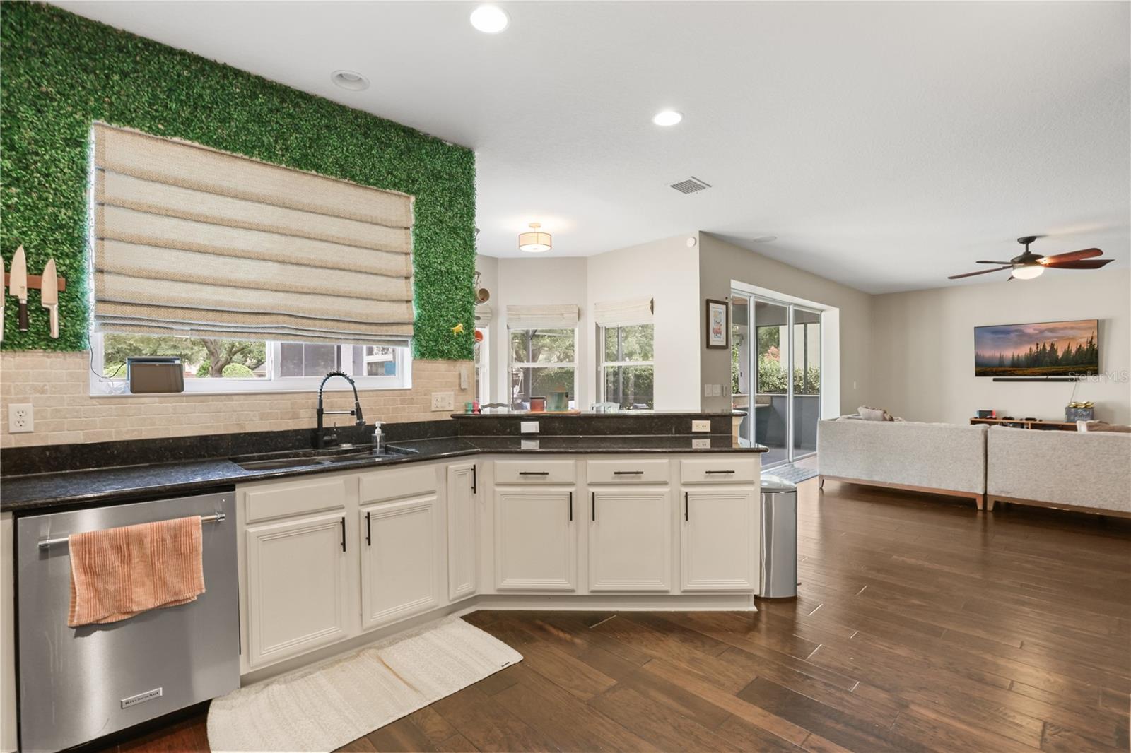 GROVE PK/STONE CREST A-E - Residential