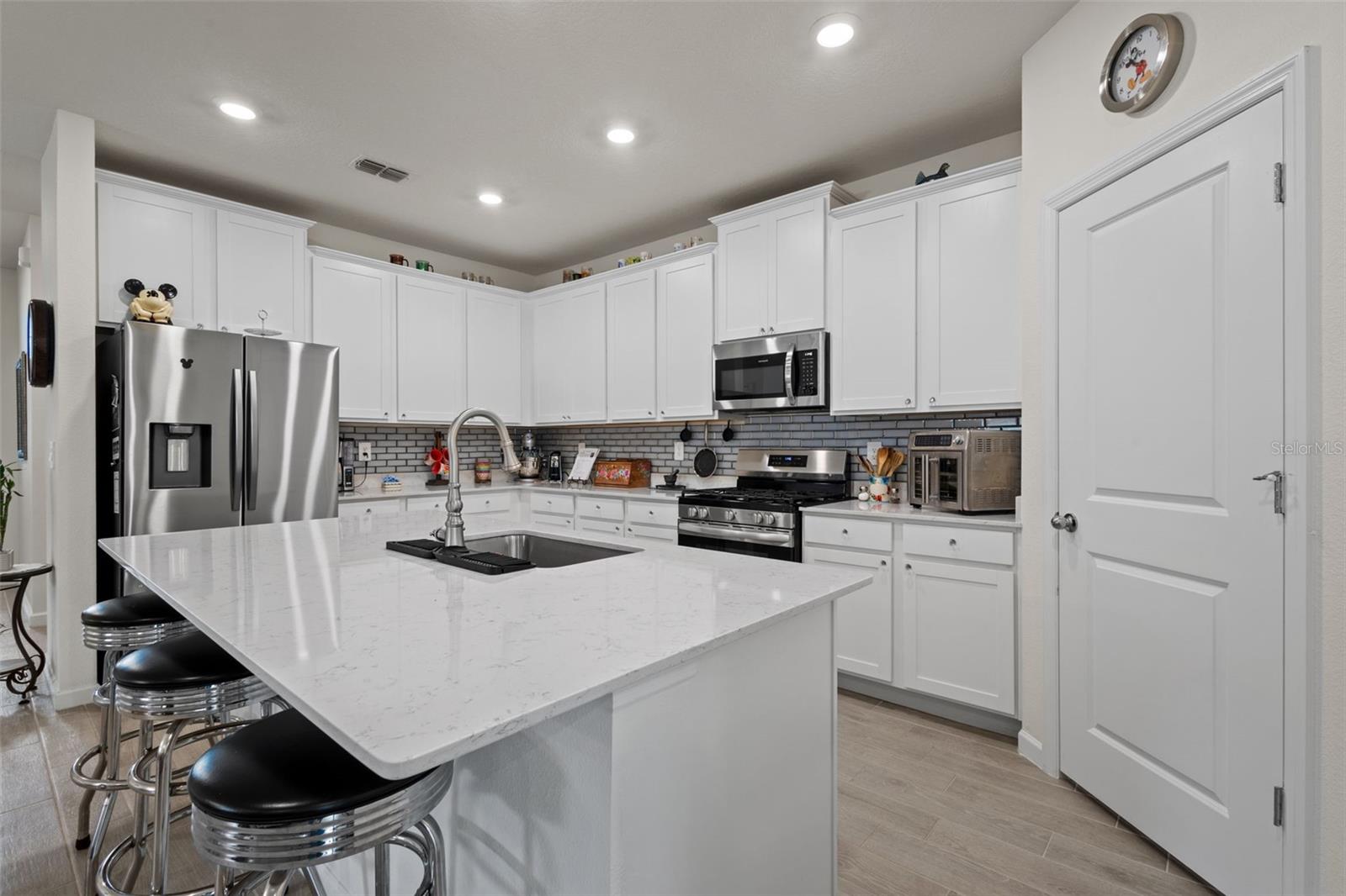 COUNTRY LANE ESTATES - Residential
