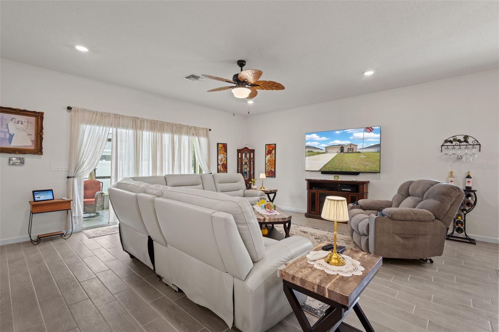 COUNTRY LANE ESTATES - Residential