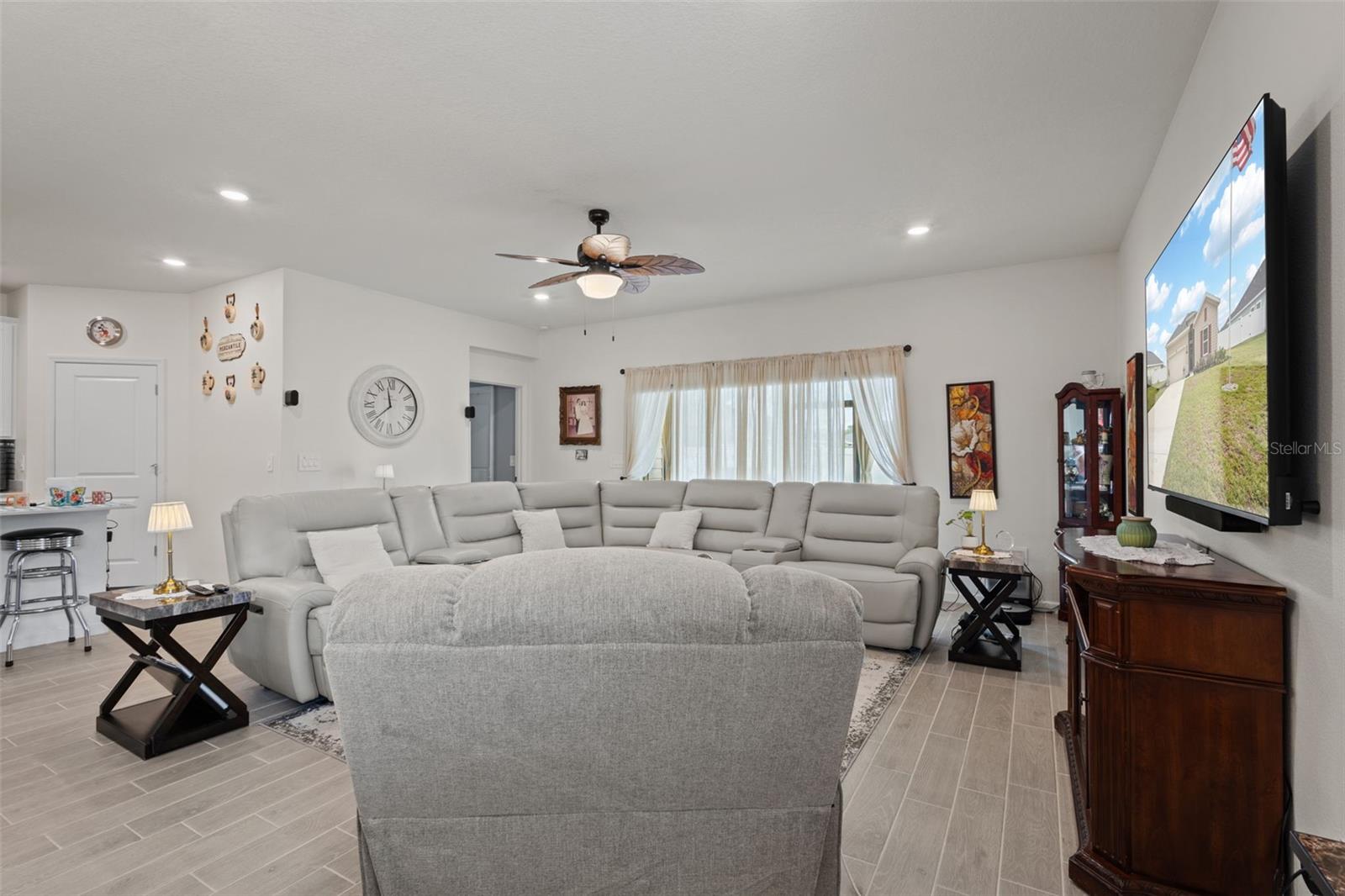 COUNTRY LANE ESTATES - Residential