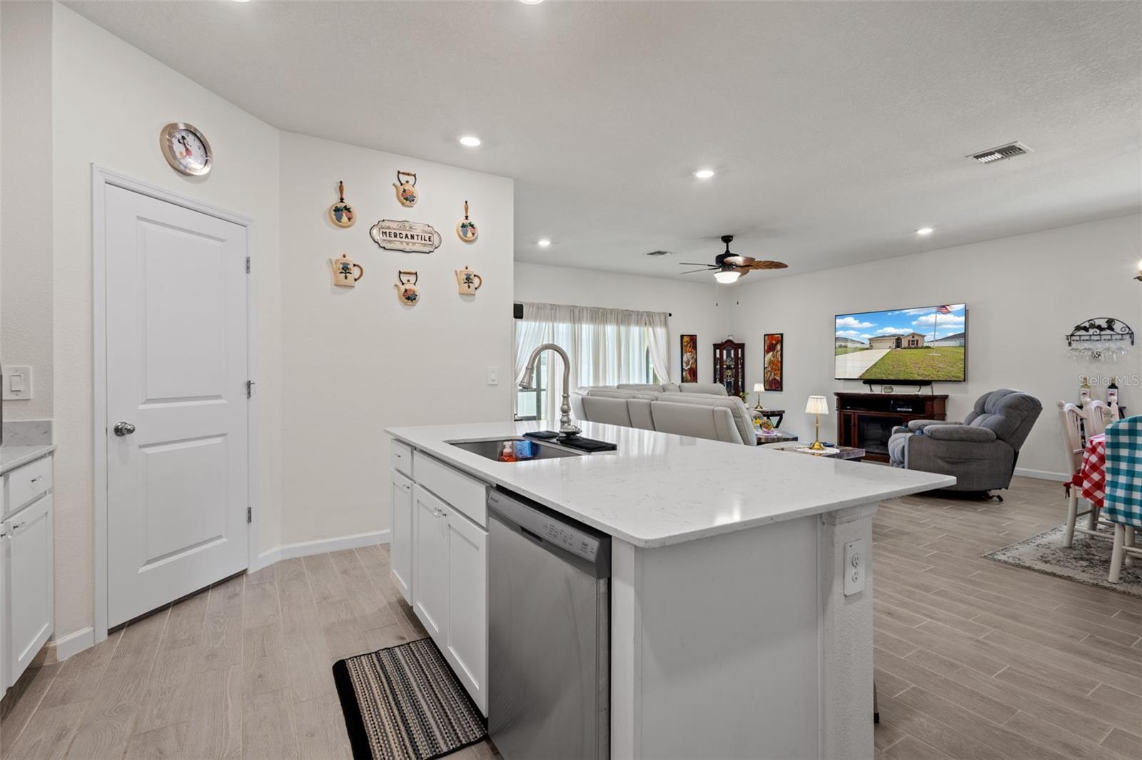 COUNTRY LANE ESTATES - Residential