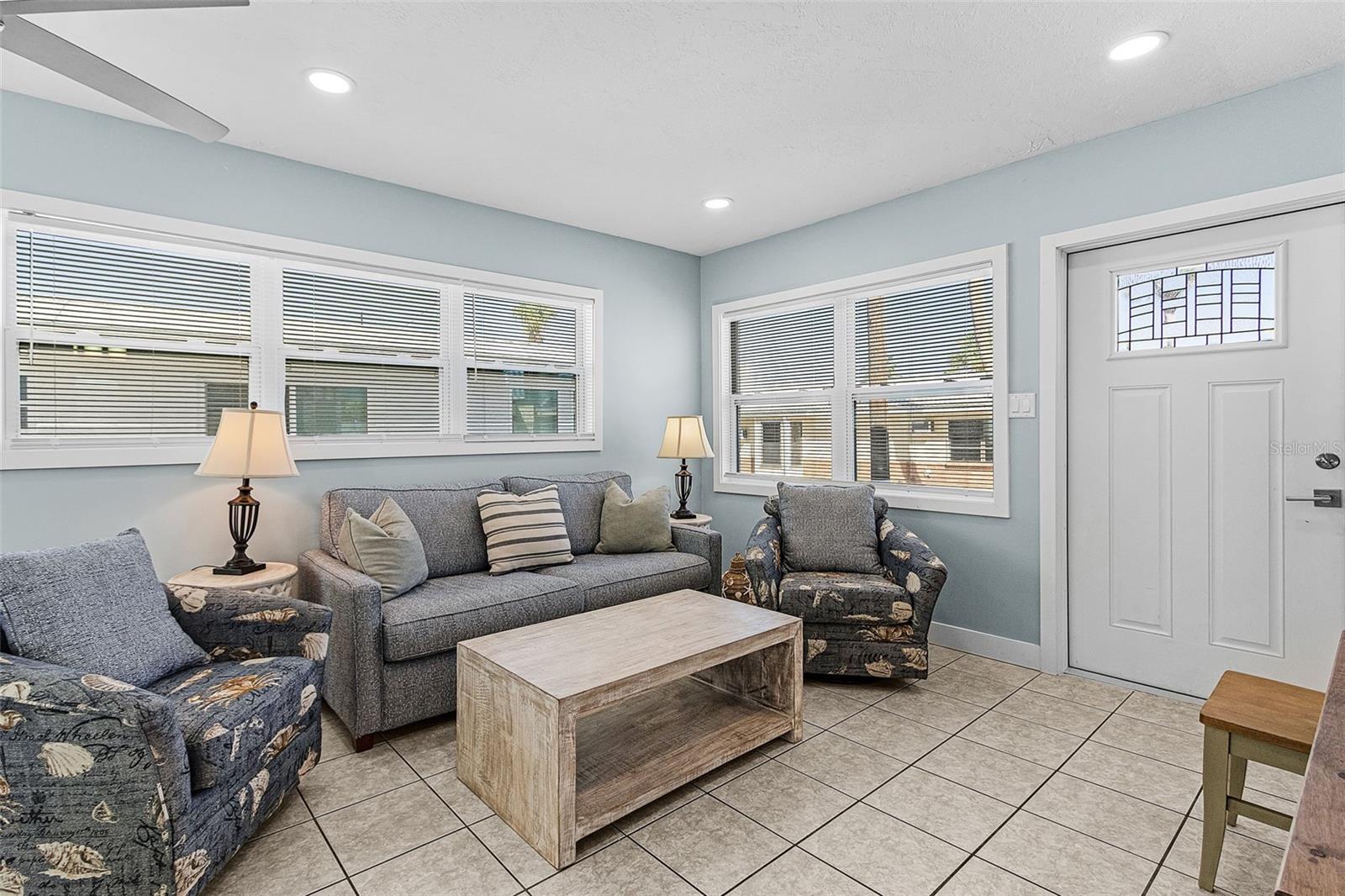 ALOHA KAI APTS - Residential