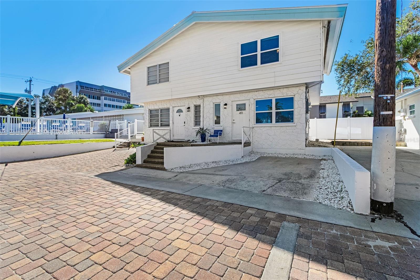 ALOHA KAI APTS - Residential