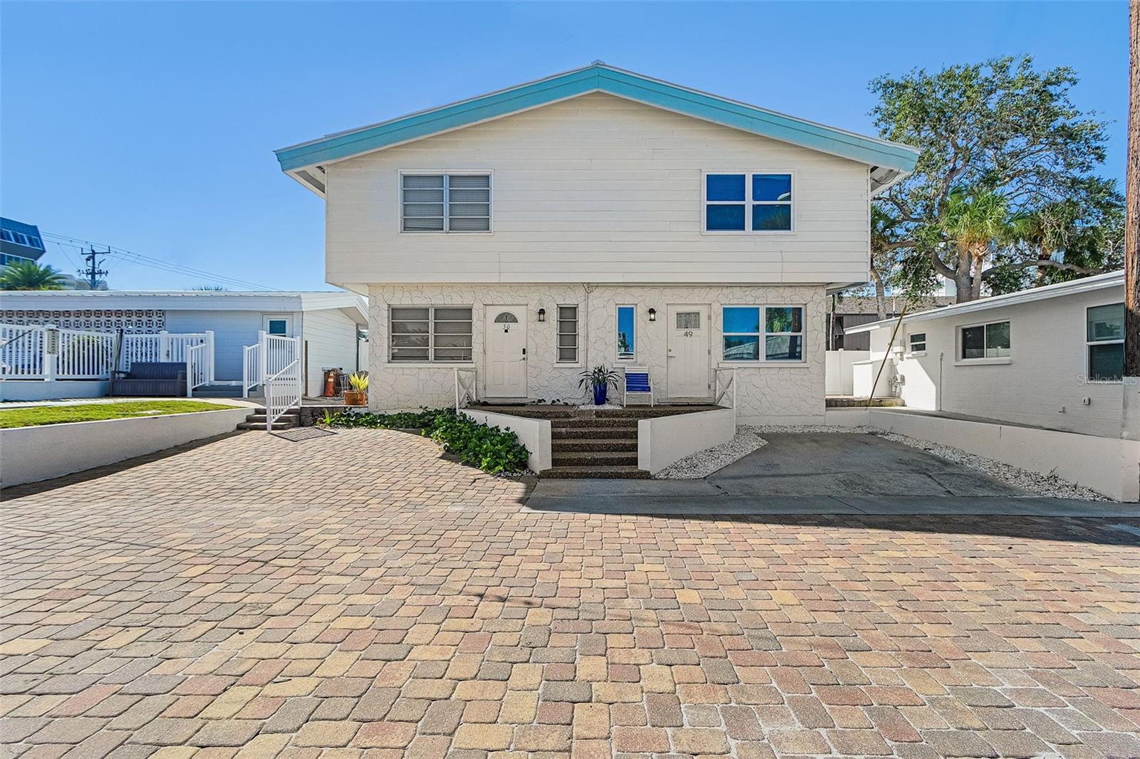 ALOHA KAI APTS - Residential