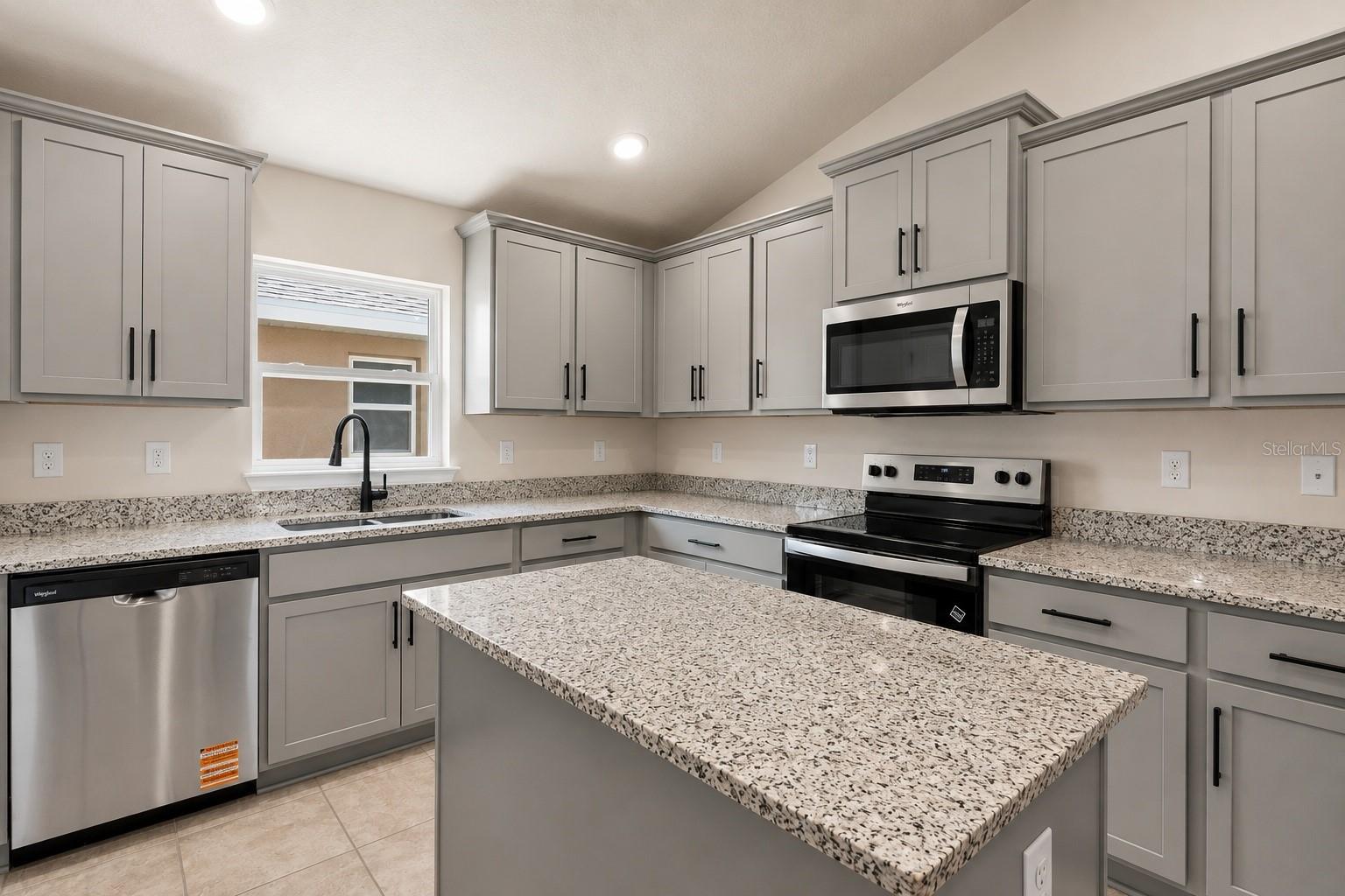ARBOR PARK - Residential