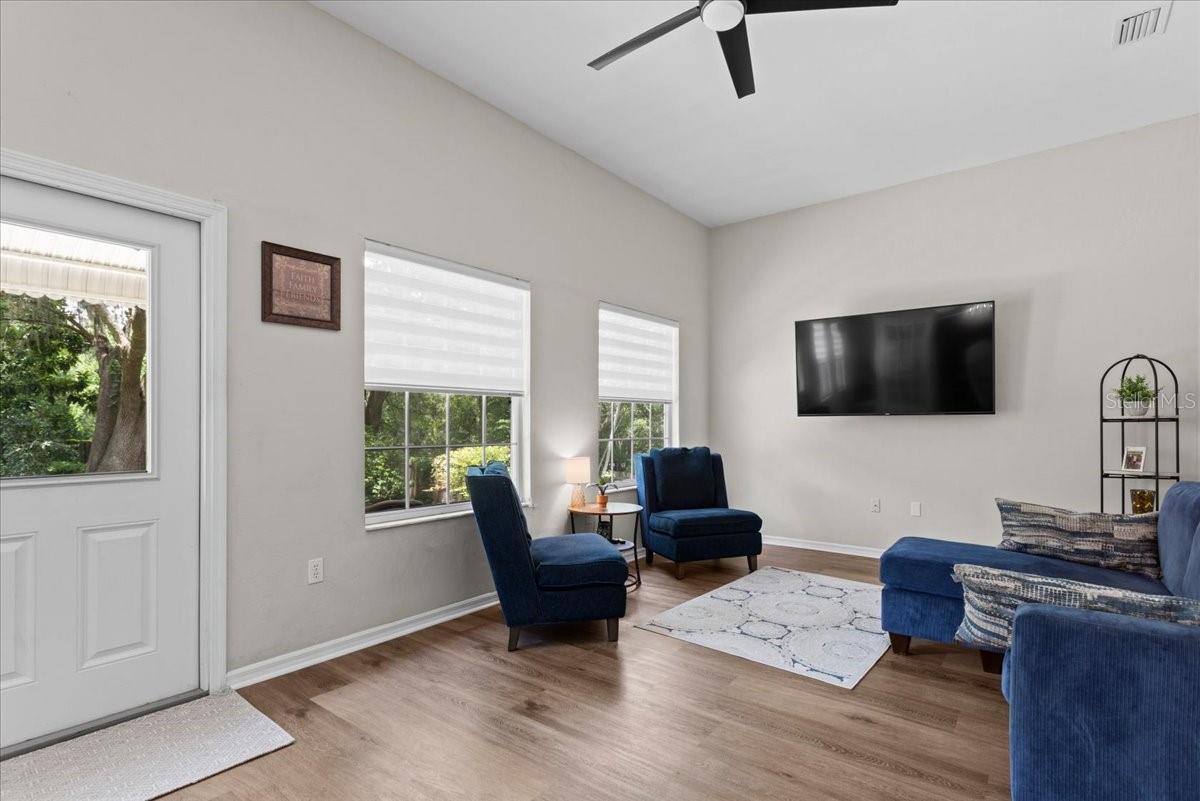 SUMMIT OAKS UNIT II - Residential